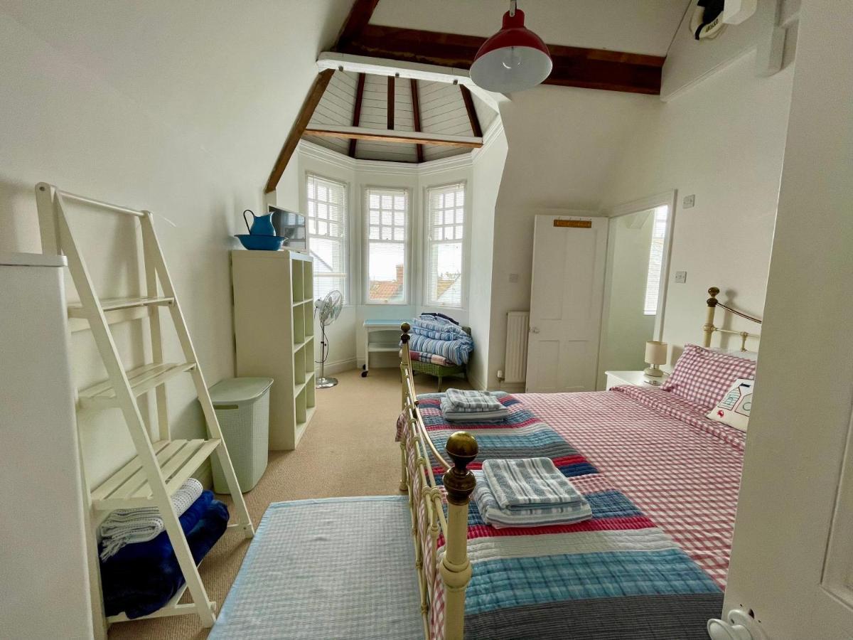 Апартаменты Lyme Regis Renovated Period Seaside Flat Экстерьер фото